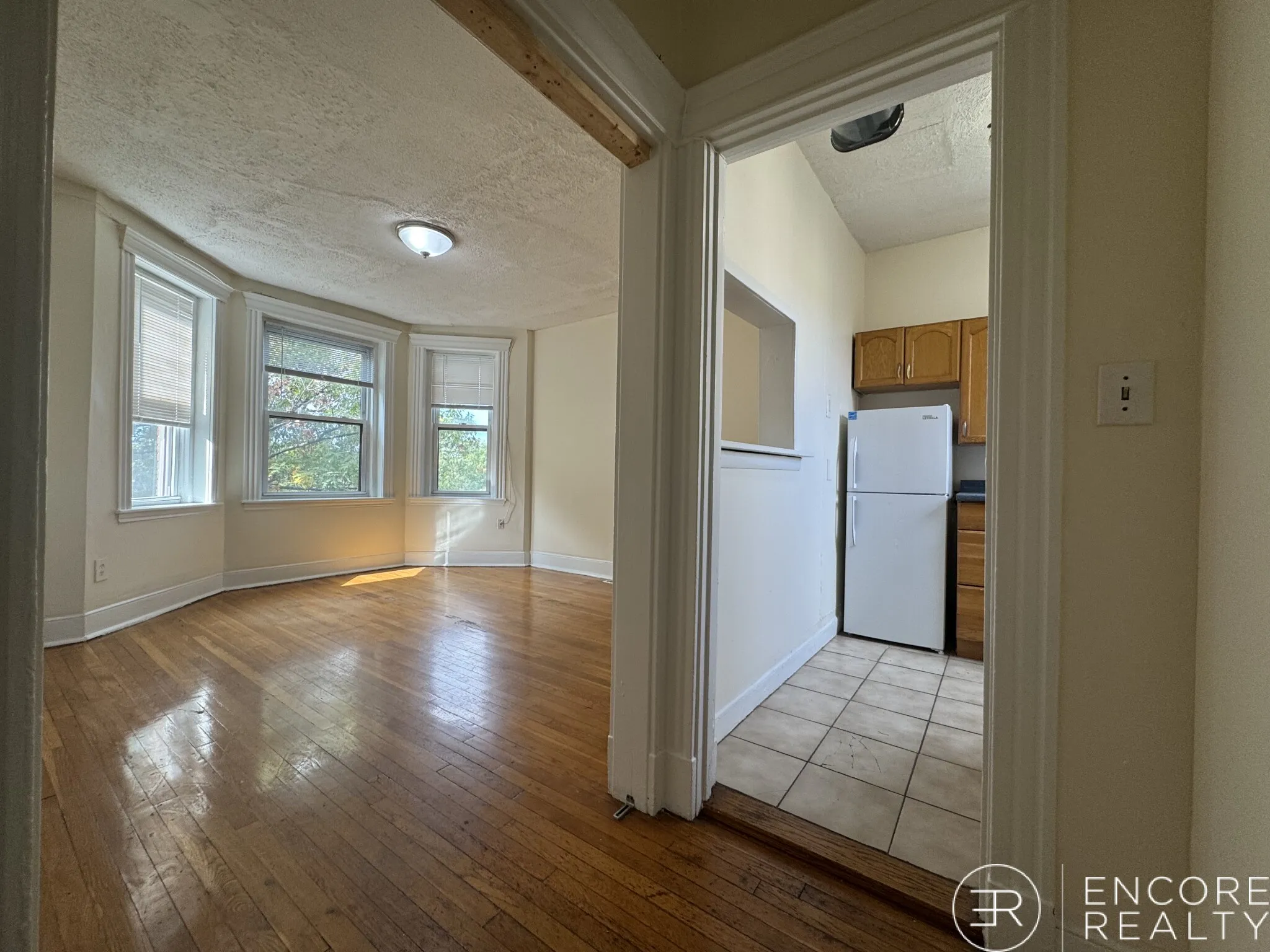 364 Riverway, Mission Hill