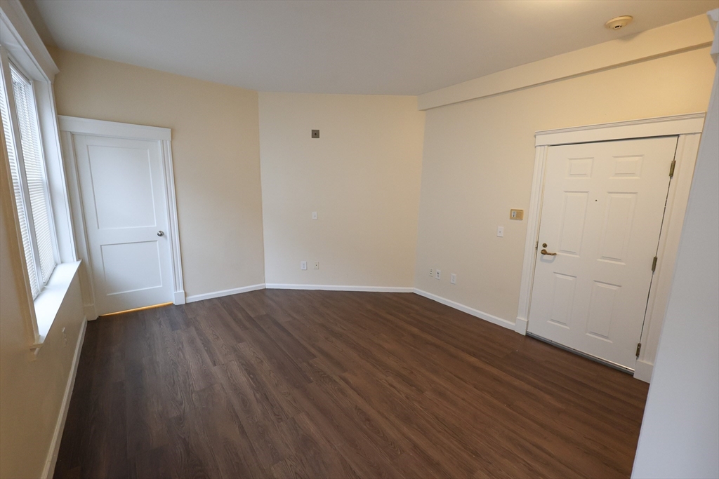 706 Huntington Ave, Mission Hill