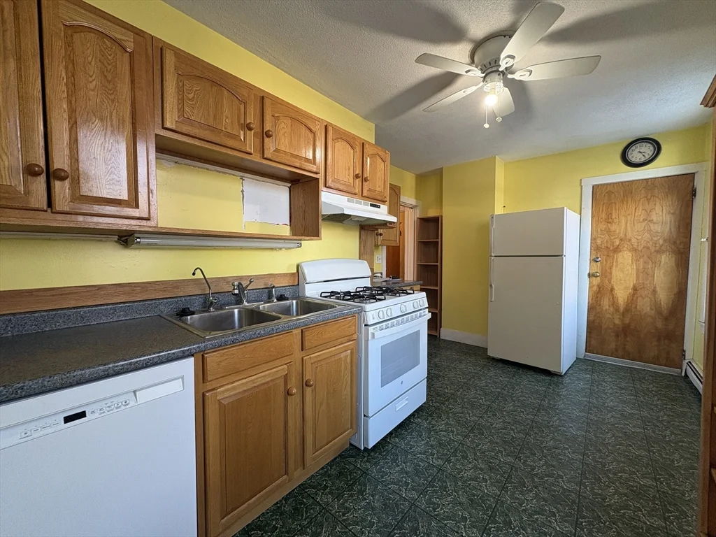 26 Saint James St, Newton