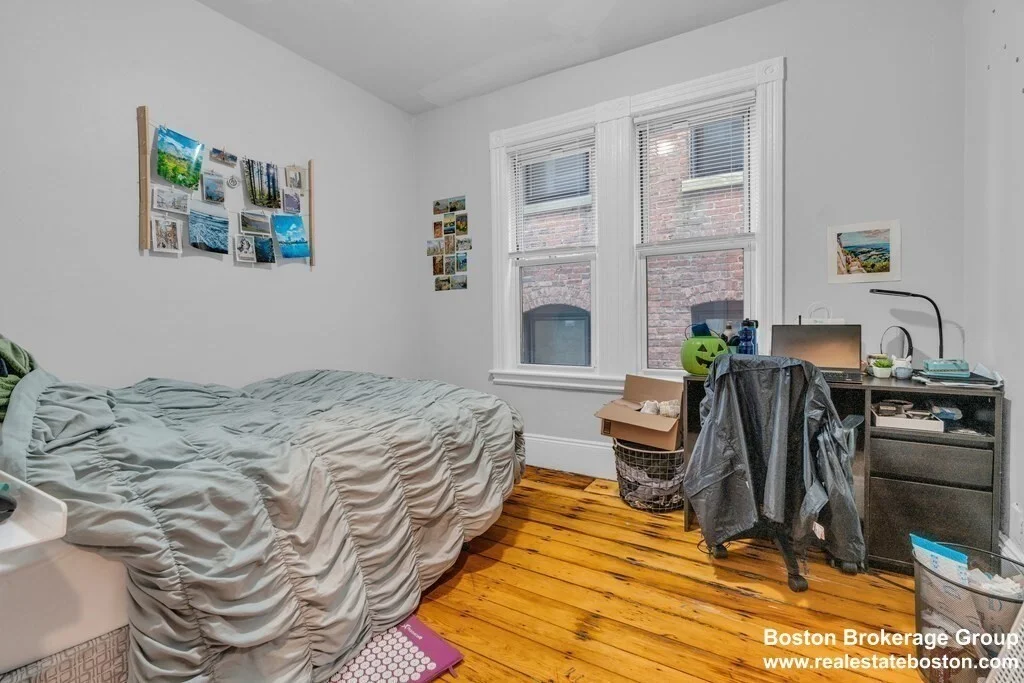 180 St Alphonsus, Mission Hill