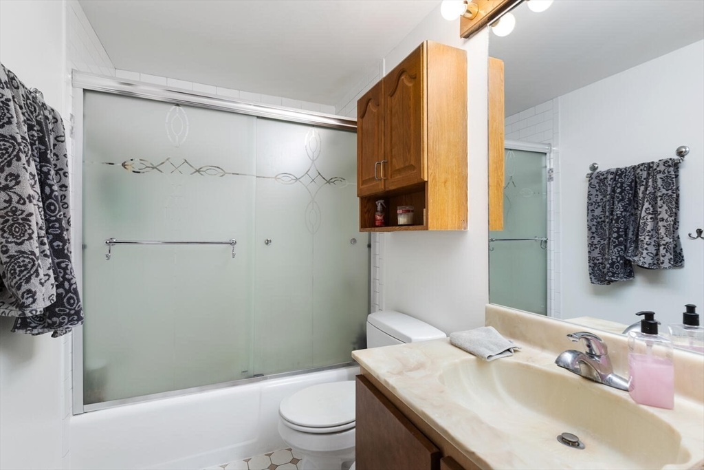 60 Longwood Ave, Coolidge Corner