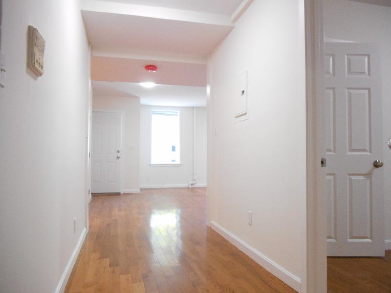 82 Brainerd Rd, Allston