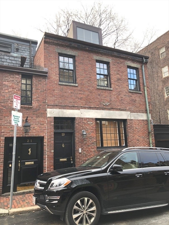 19 Branch St, Beacon Hill