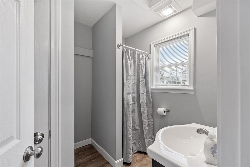 1 Foster St, Pepperell