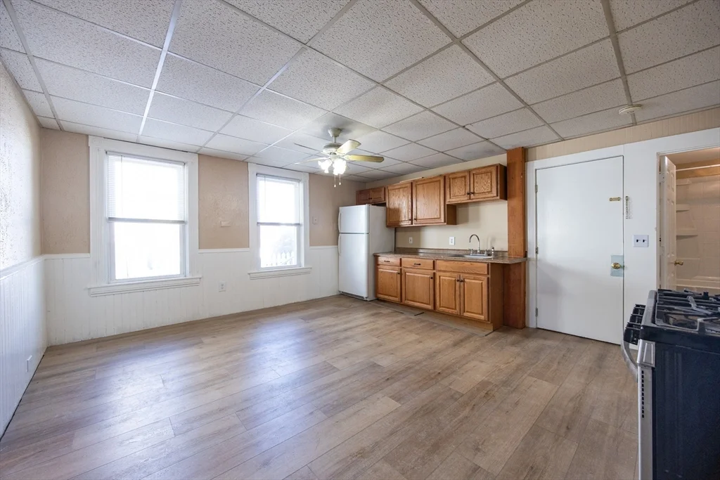 28 Richmond St, Blackstone