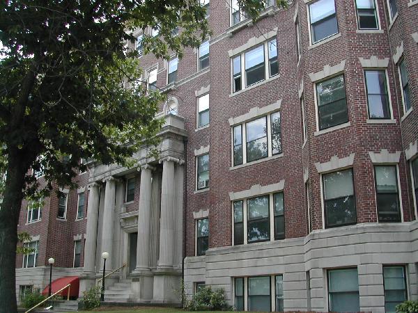 Studio bed, 1 bath apartment for rent at 1384 Commonwealth Ave Unit 14, Allston — photo 8 of 9