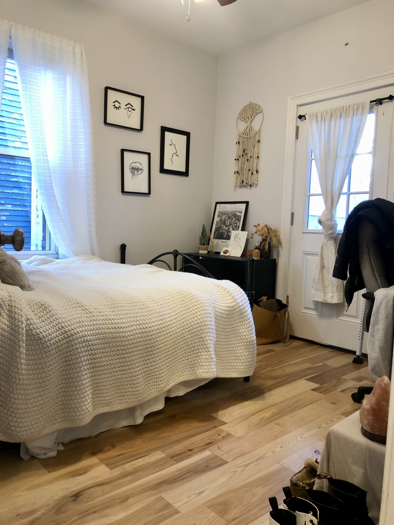 180 Hillside St, Mission Hill