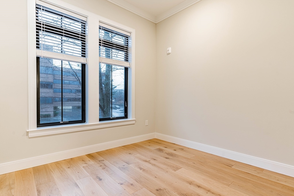 157 Everett St, Allston