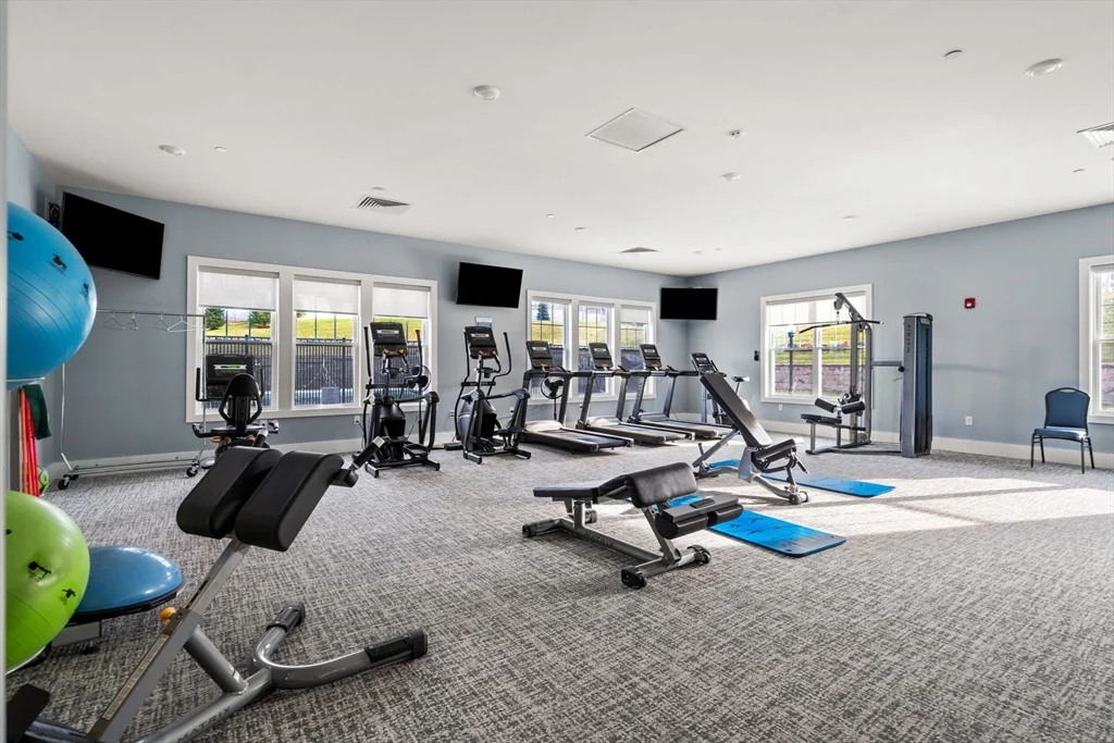 1410 Peters Farm Way, Westborough