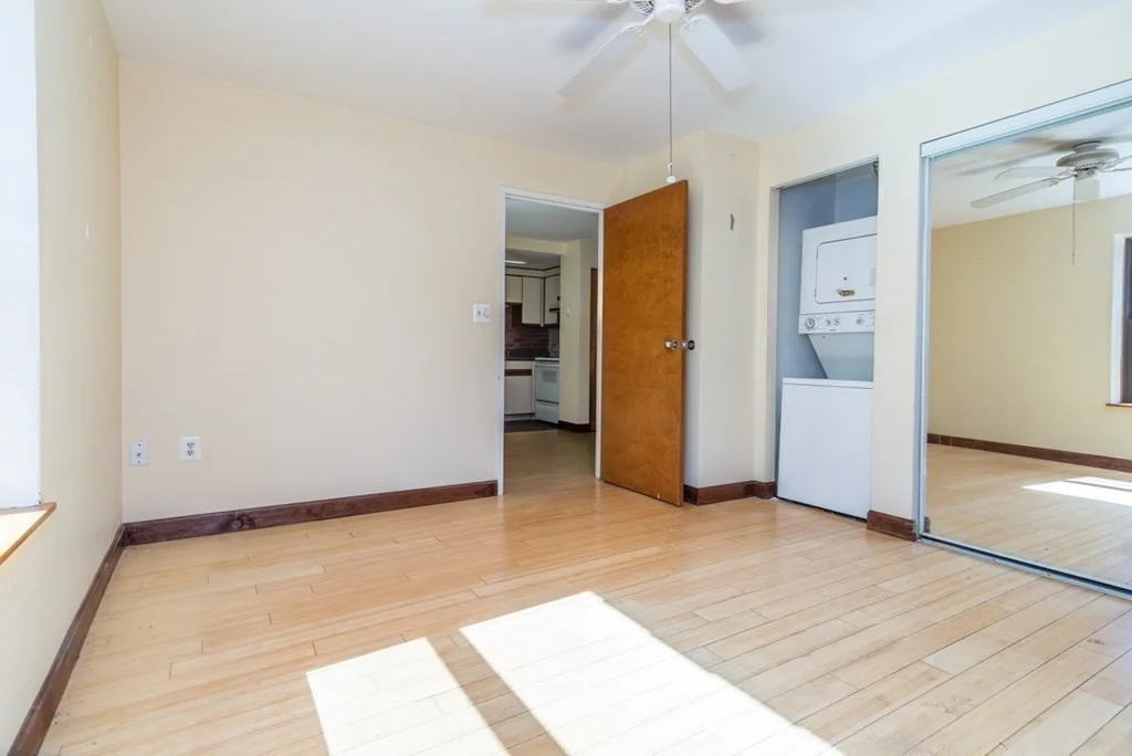 103 Gainsborough St, Fenway