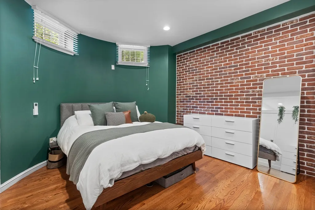 113 Chandler, South End