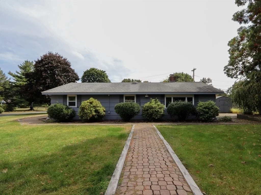 83 Joseph Rd, Saxonville