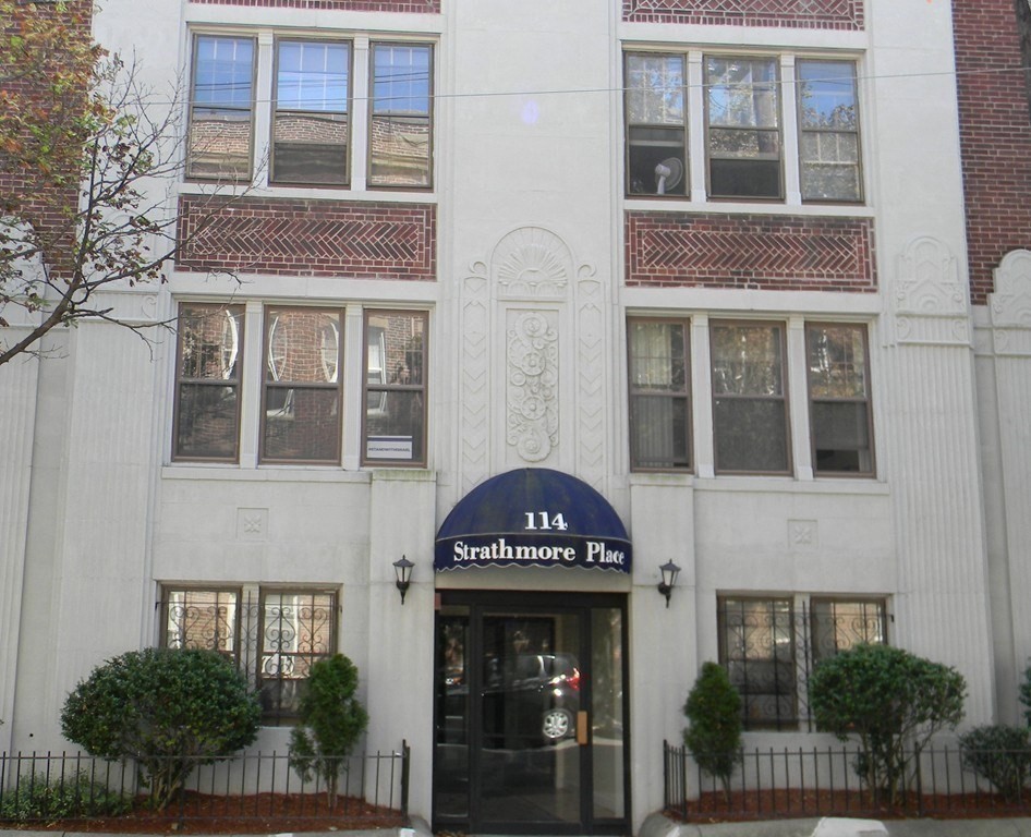 114 Strathmore, Brighton