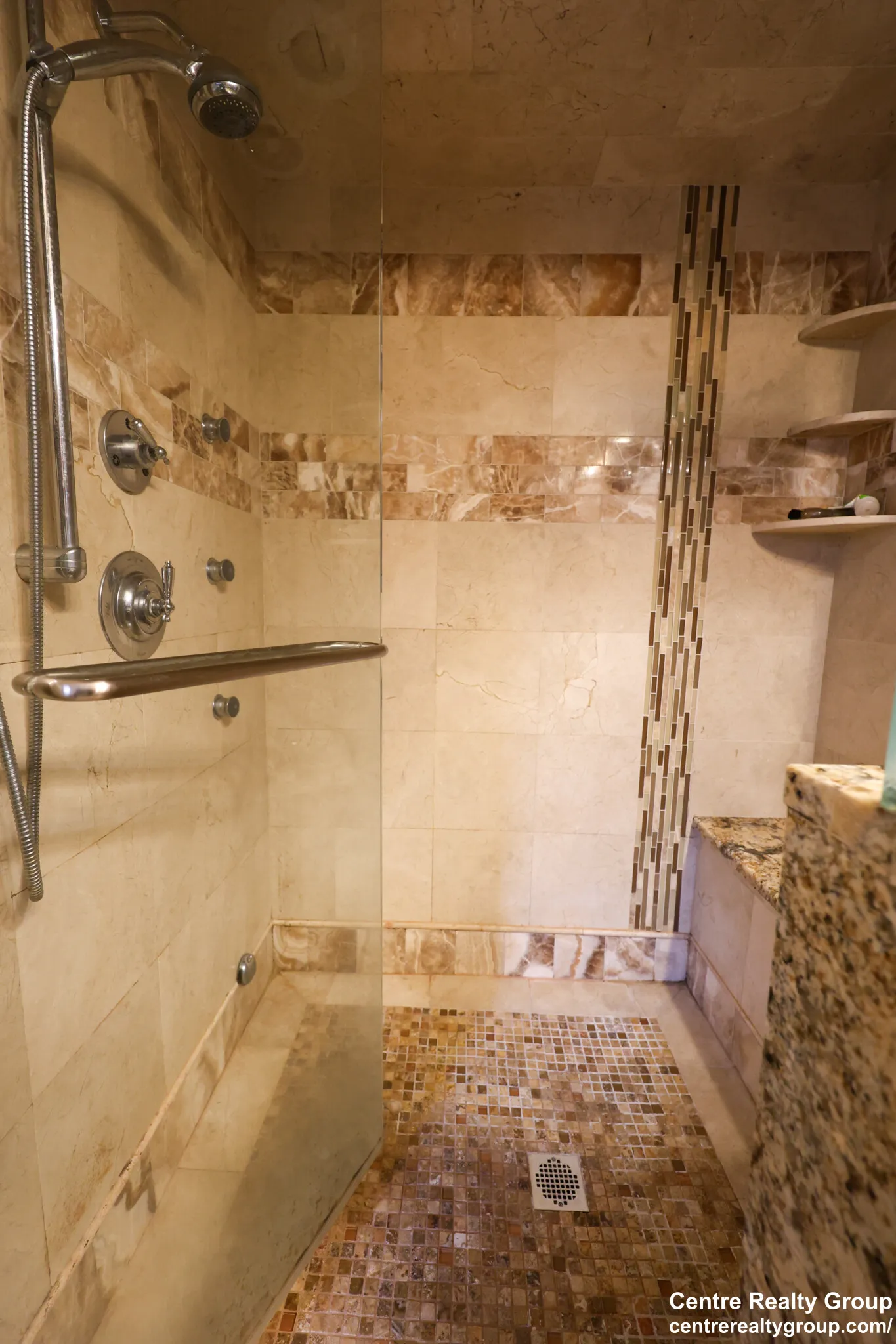 127 Nonantum St, Oak Square