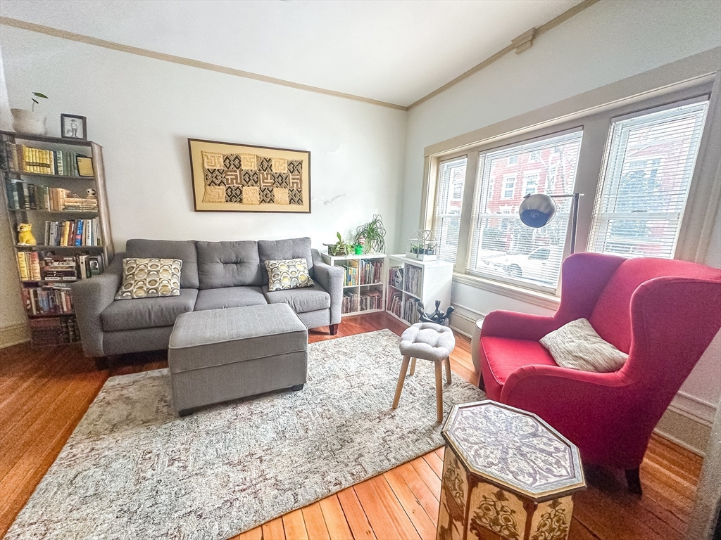 3 Strathmore Rd, Brookline