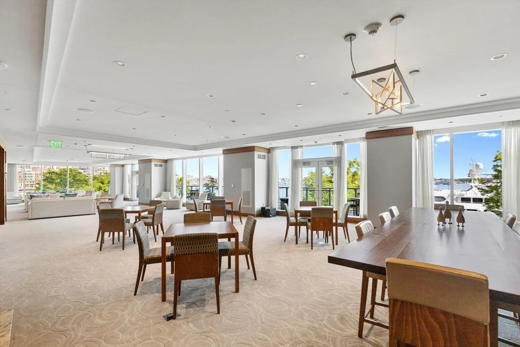 50 Liberty Dr, Seaport District