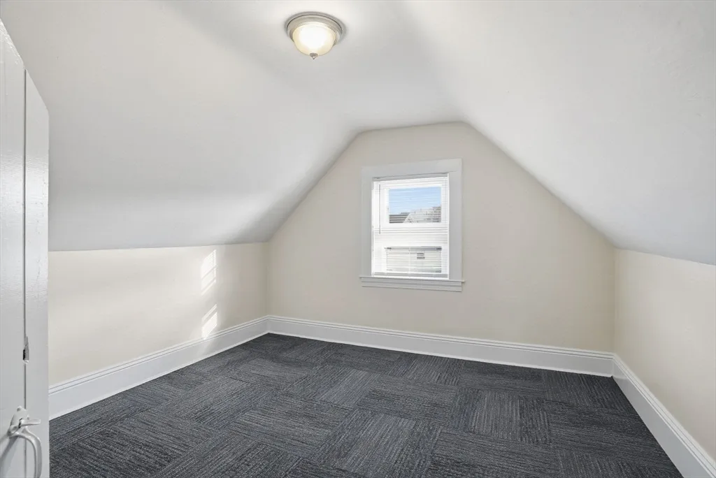 10 Charles, Winthrop