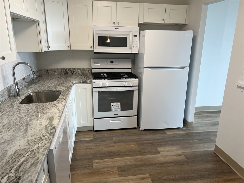 1 Pond St Fort Heath, Winthrop