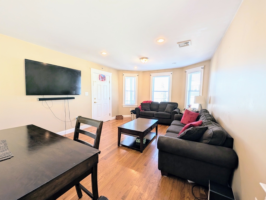 20 Warren St, Peabody