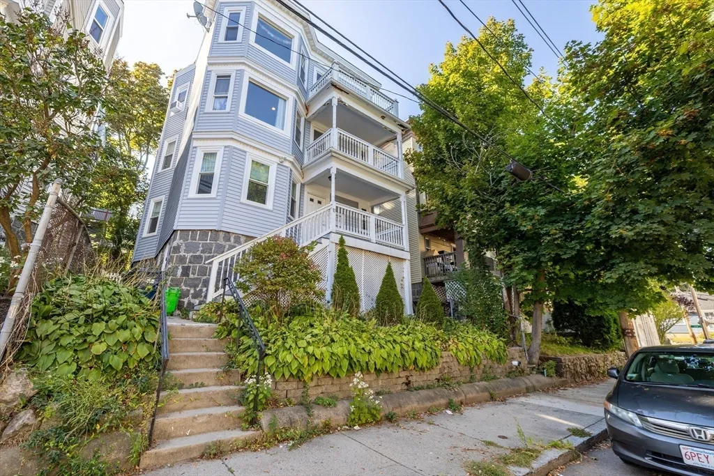 11 Juliette, Dorchester