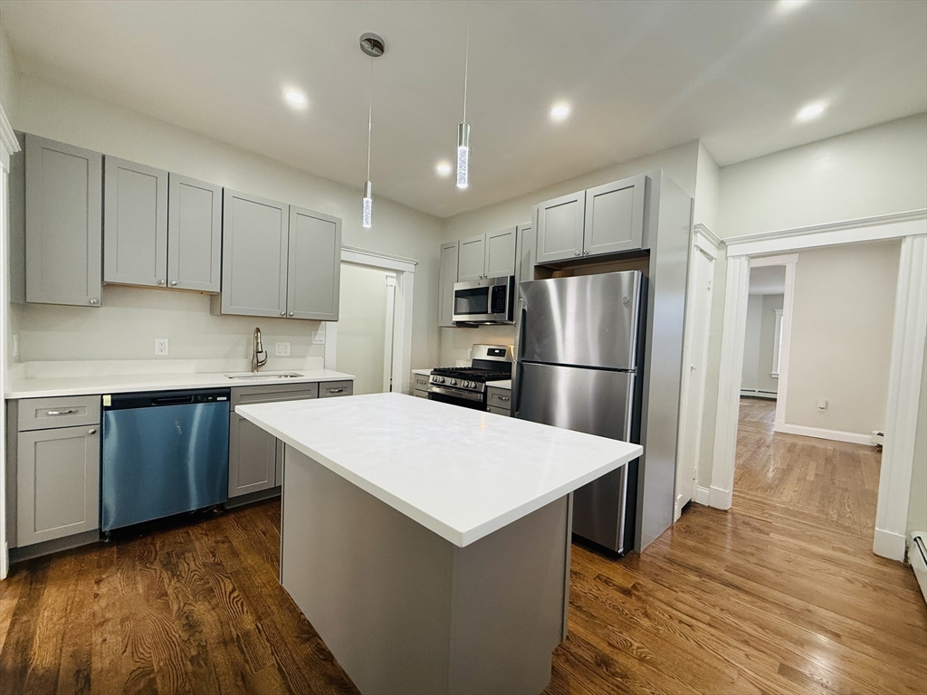 46 Floyd St, Dorchester