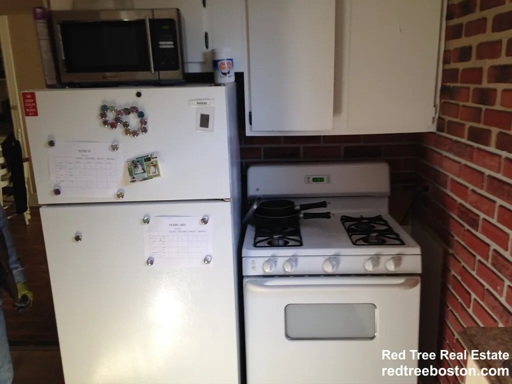 71 South Huntington Ave, Jamaica Plain