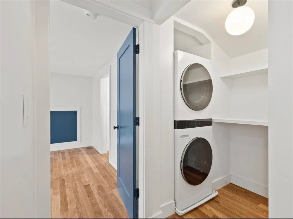 85 Morton Ave, Medford