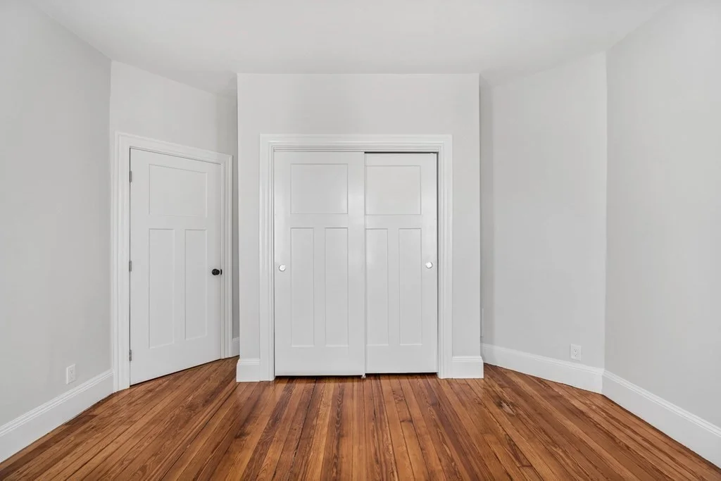 33 Harbor View St, Dorchester