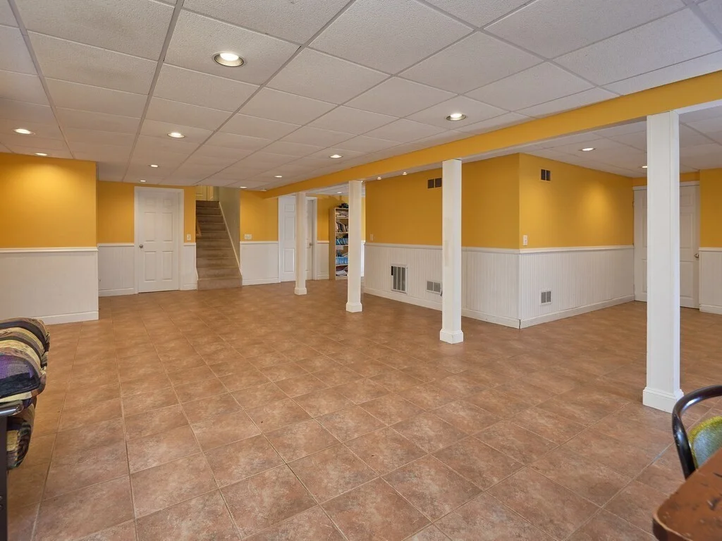 8 Kalamat Farms Circle, Shrewsbury