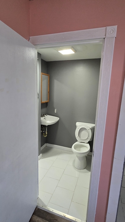 166 Pleasant St, Leominster