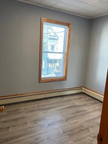 28 Lake St, Ward Two