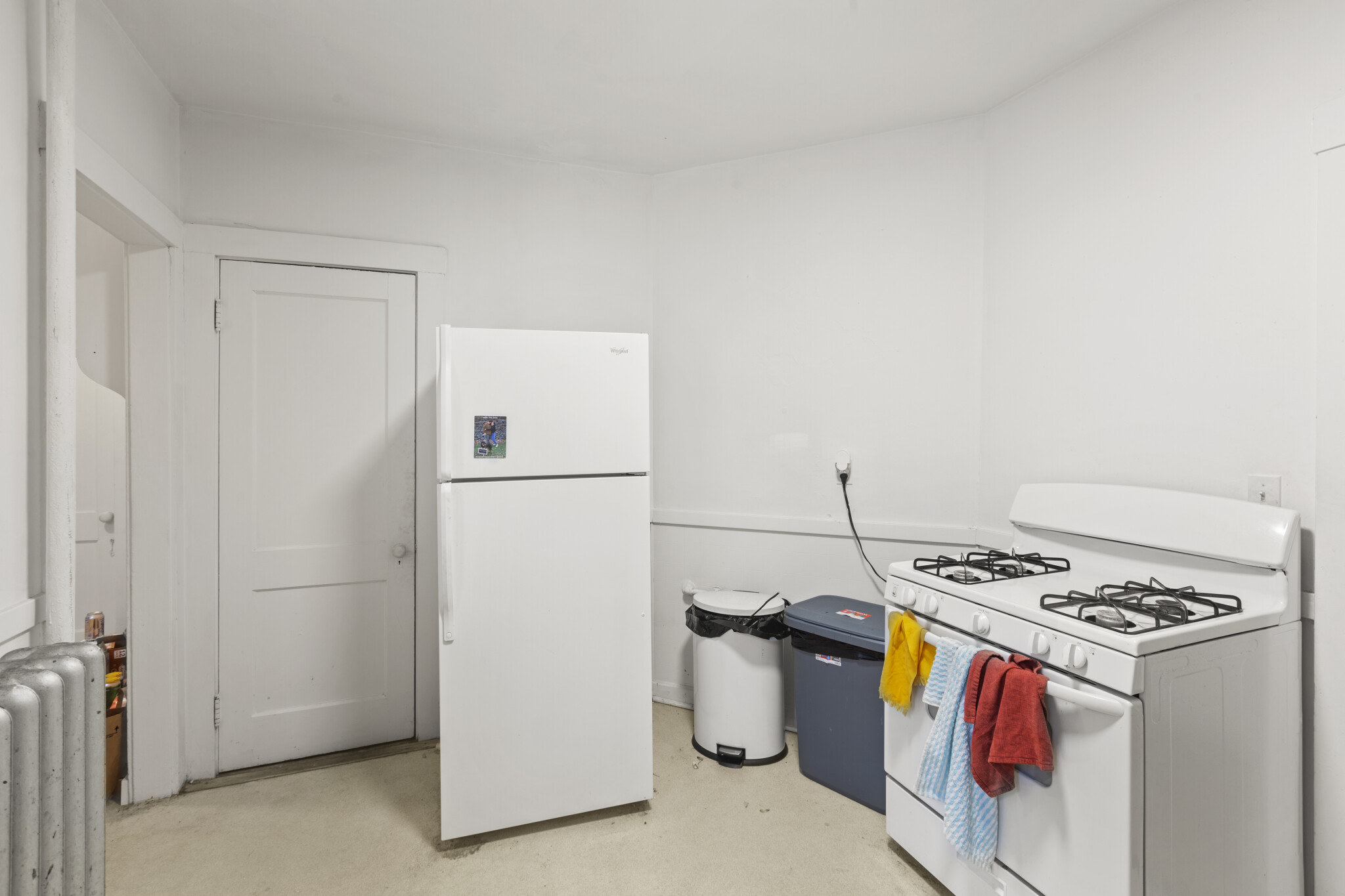 1462 Commonwealth, Brighton