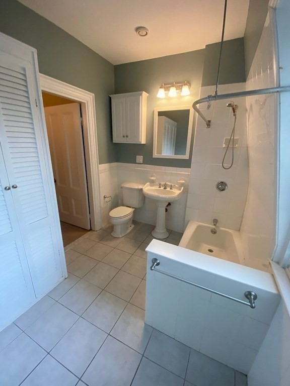 77A South Central, Quincy