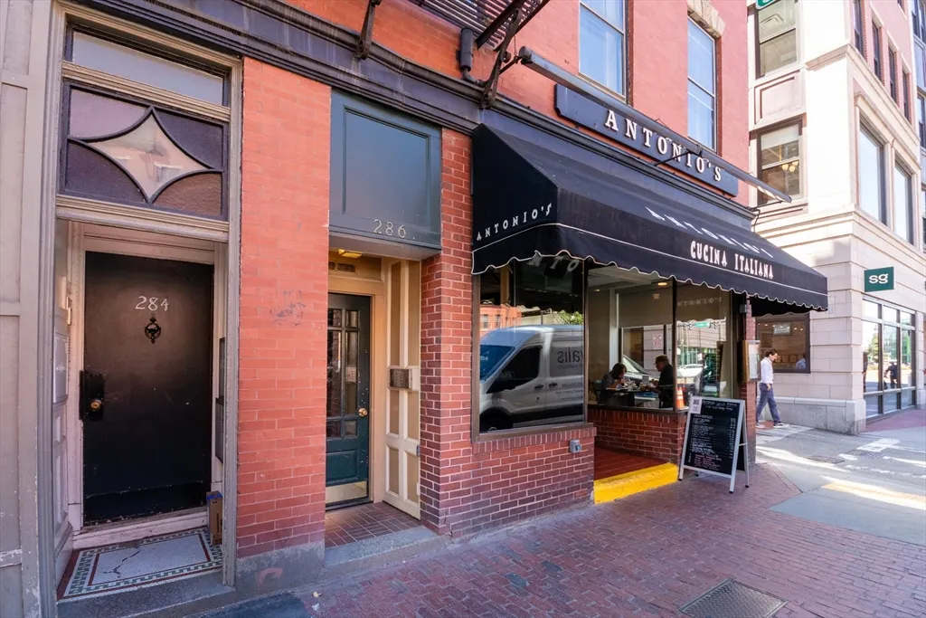 286-288 Cambridge St, Beacon Hill