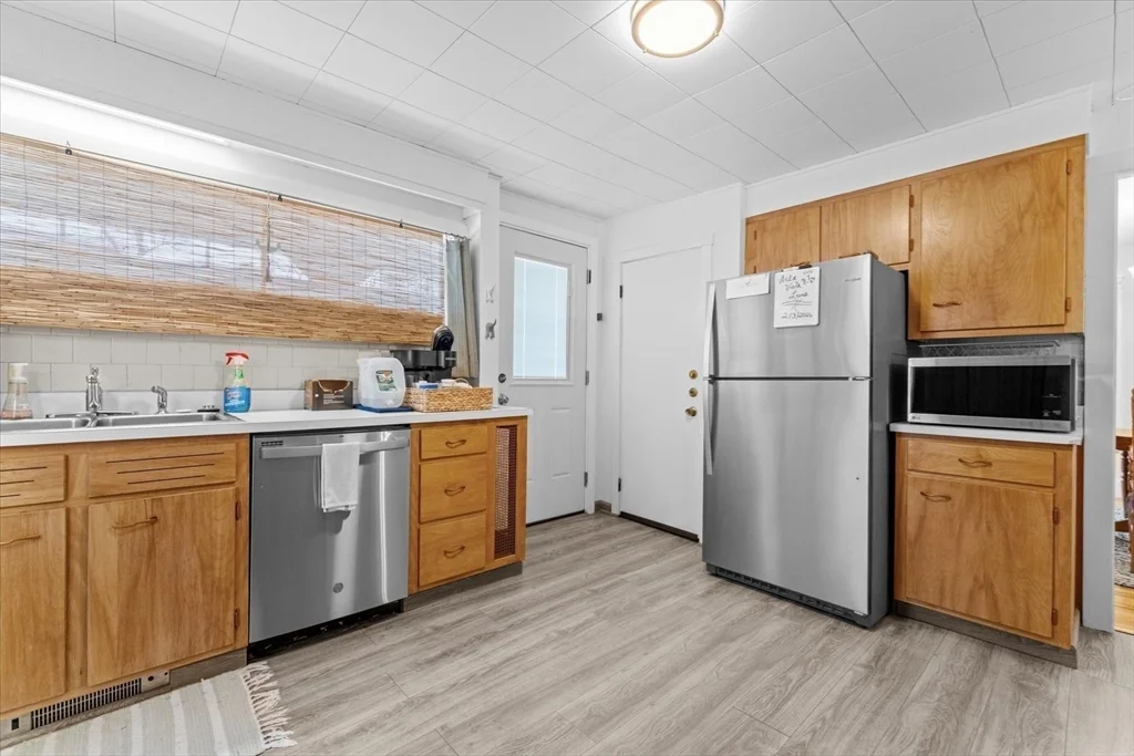 6 Davis Way, Worcester