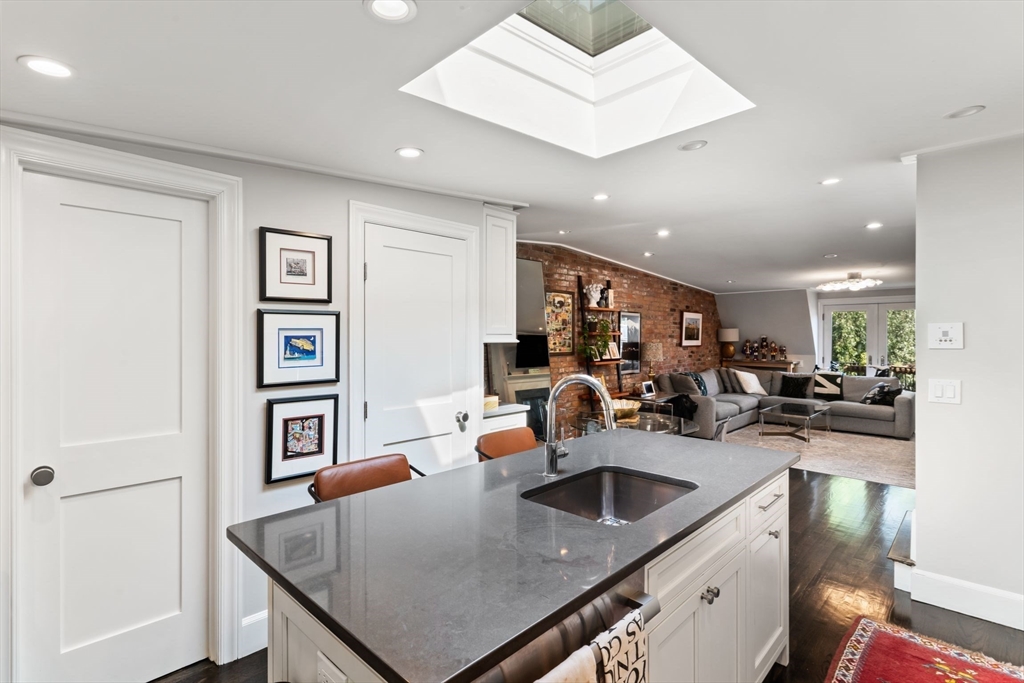 21 Appleton St, South End