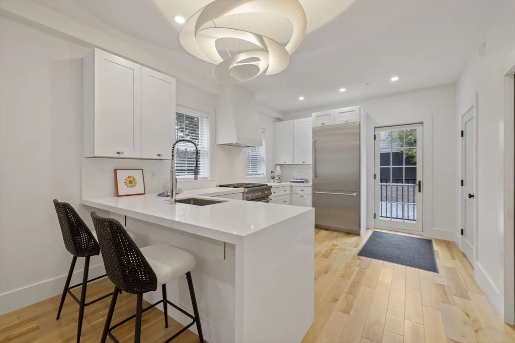 133 Spring St, East Cambridge