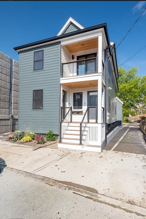 85 Morton Ave, Medford