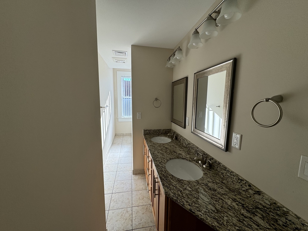 18 Short St, Corey Hill