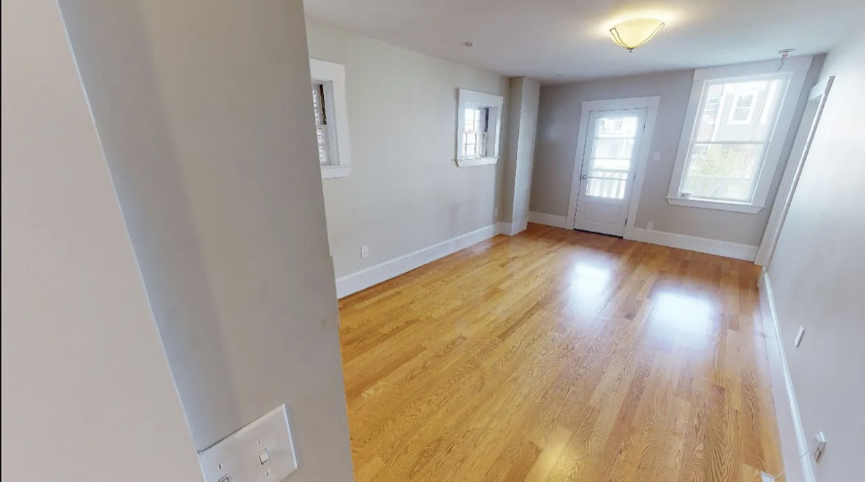 38 Frankfort St, East Boston