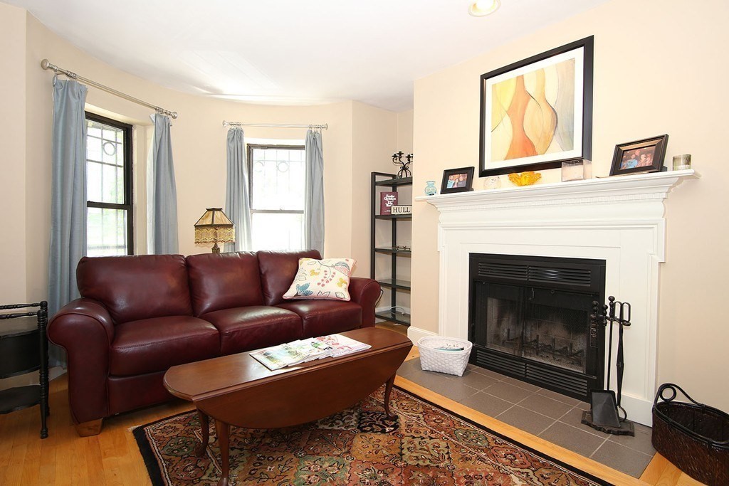 211 W Newton St, South End