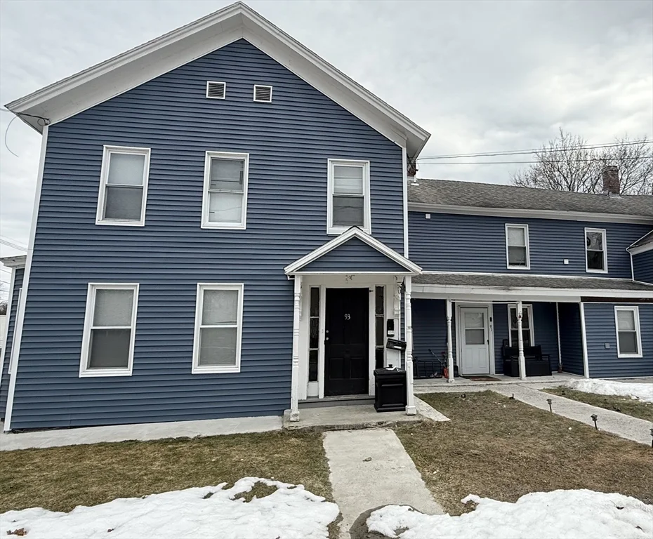 93 Spruce St, Winchendon
