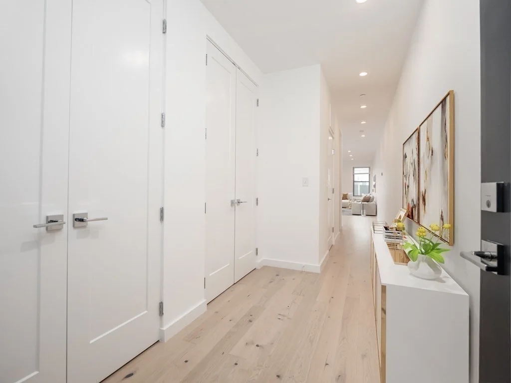 340 West 2nd St, South Boston