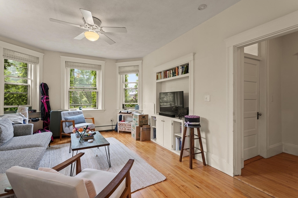 315 Harvard St, Mid-Cambridge