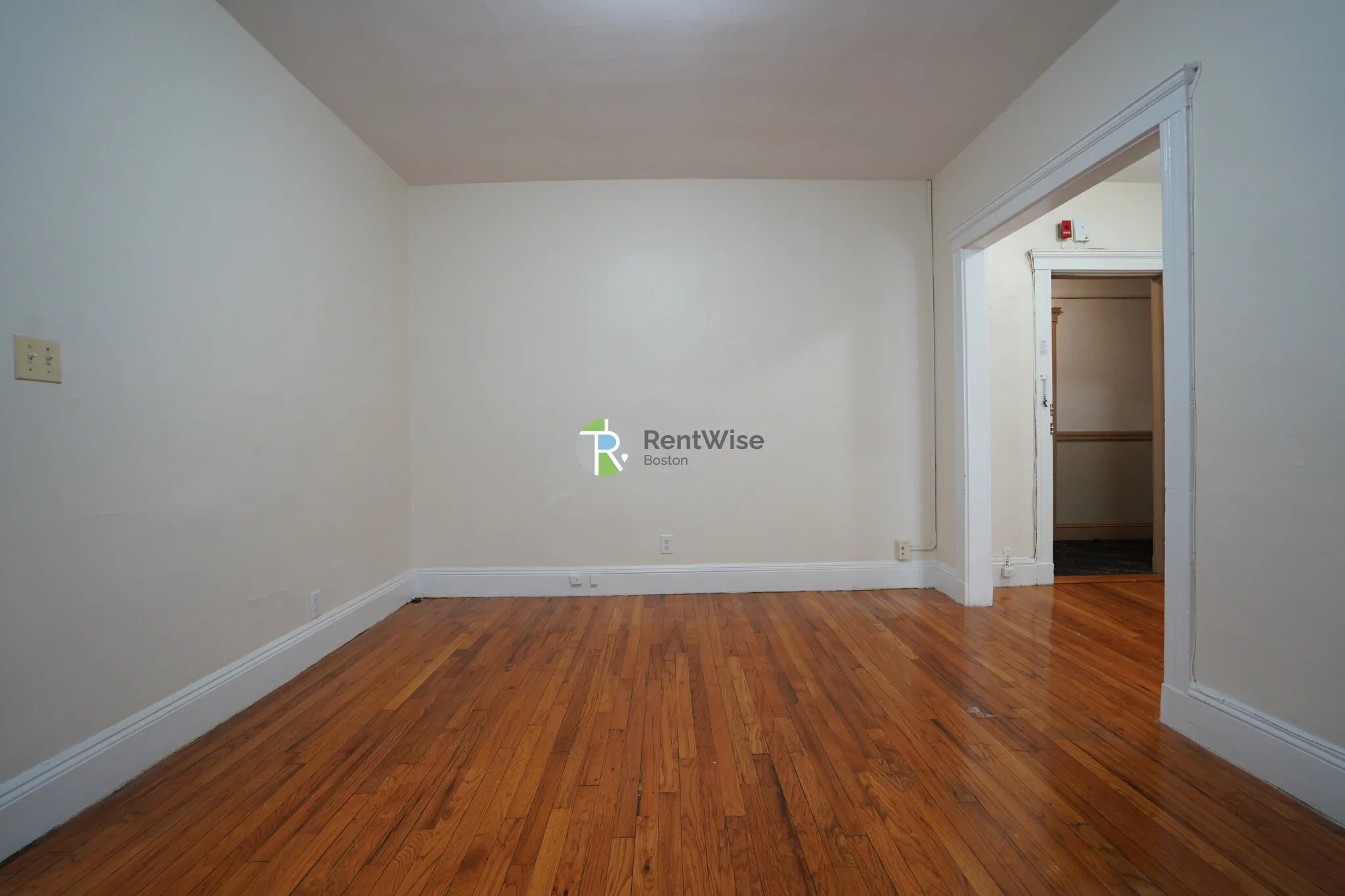 131 Washington St, Brighton