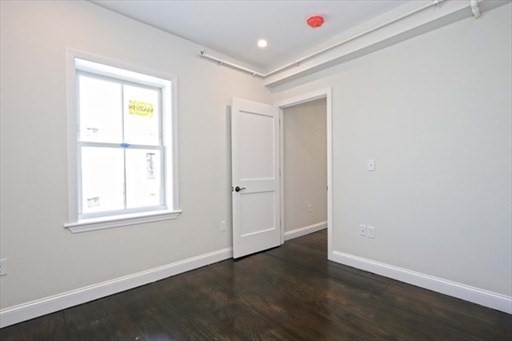 1504 Purchase, Center