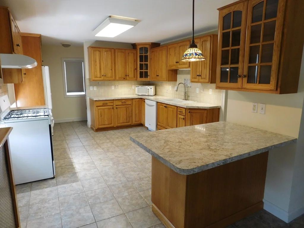 67-69 Angeline St, West Springfield