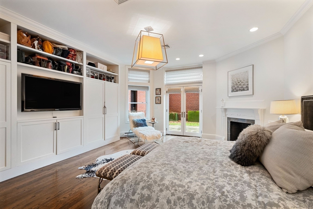 408 Beacon St, Back Bay