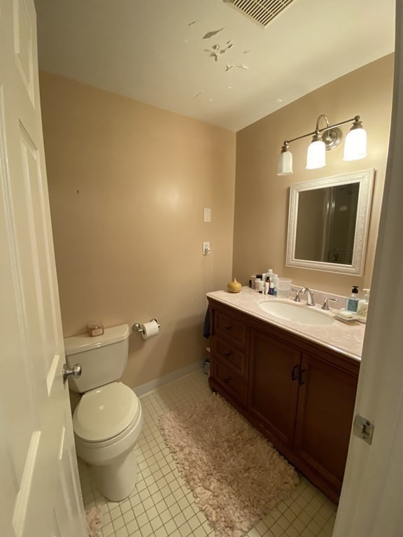 1216 Vfw Pkwy, West Roxbury