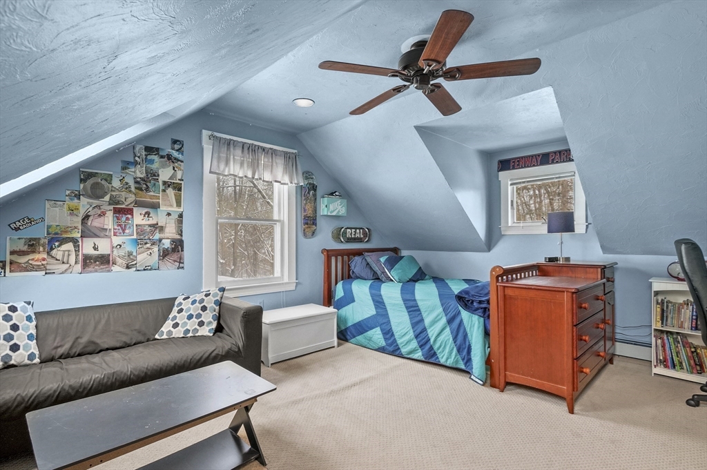 209 Curve St, Millis